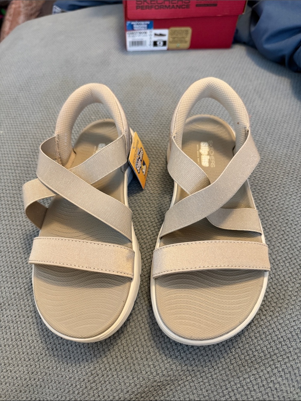 Skechers Women's Go Walk Flex Sandal - Glimmer Up Hands Free